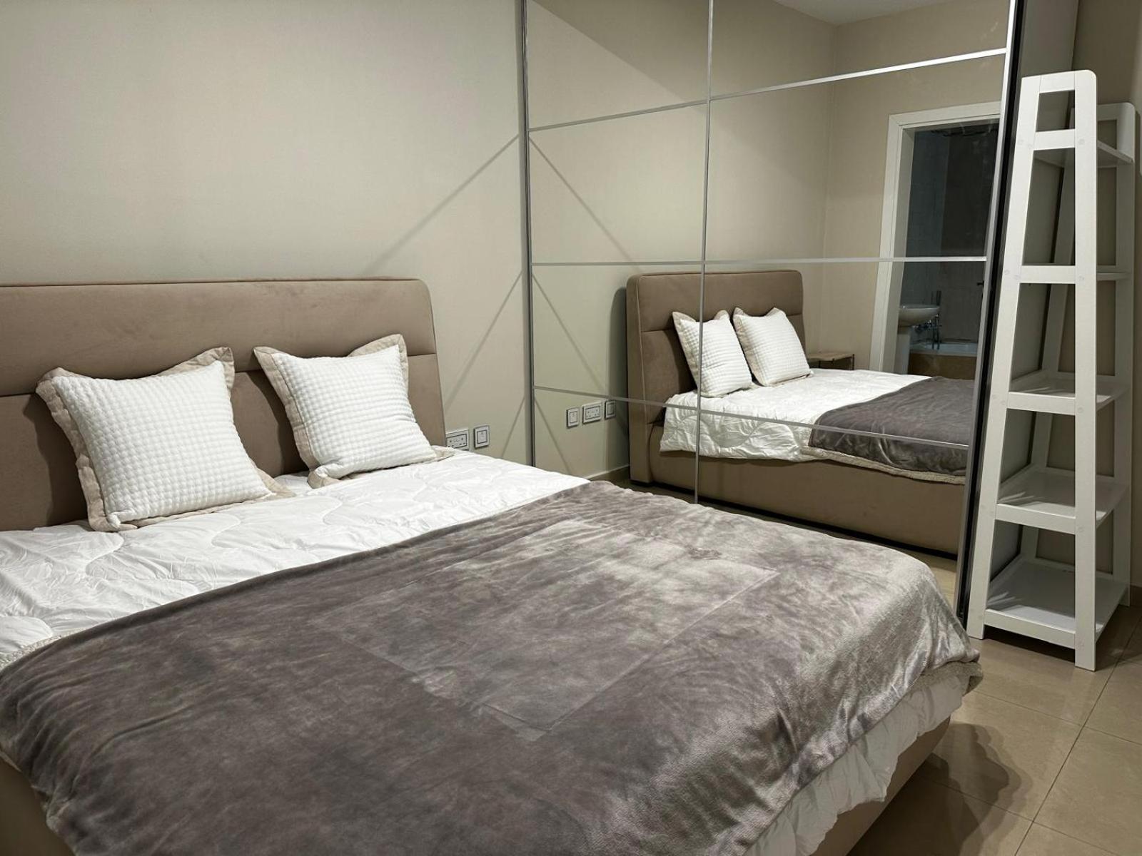 Shorebridge By Lvh Apartment Gzira